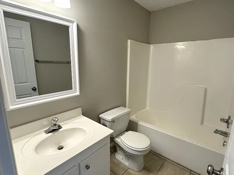 Pineview Townhomes — Photo 13