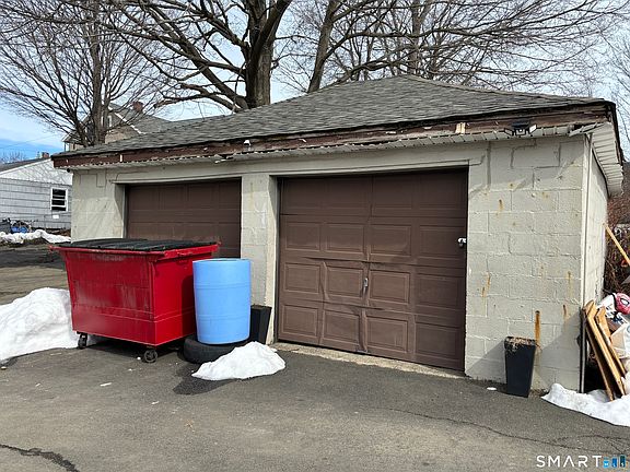 3rd image of 31-33 Wildman Street