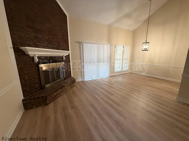 3693 Hyacinth Dr — Photo 9