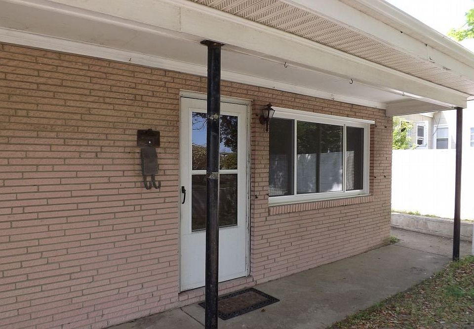 1st image of 1728 E Ocean View Ave APT 3