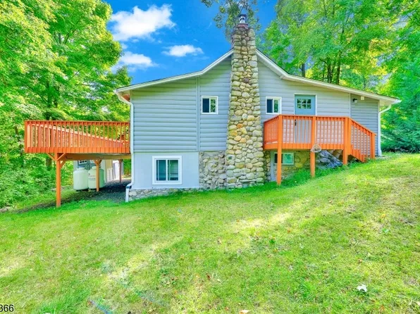 107 Overlook Rd, Vernon Twp., NJ 07461