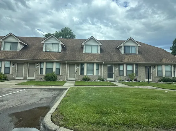 38633 Wellington Dr #66, Clinton Township, MI 48036