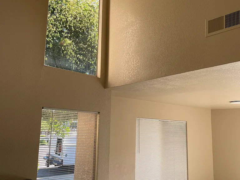 1424 Sylvan Ave — Photo 2