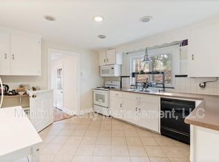 17 Bowman St, Lexington, MA 02421