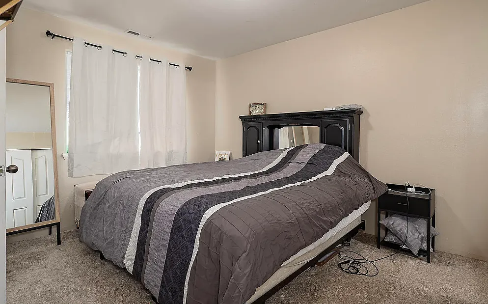 581, ID # 3167 Juniper Ridge Drive 2 - 2 — Photo 2