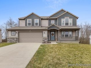 6353 W Canterbury Dr NE, Belmont, MI 49306