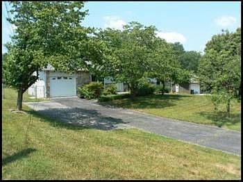 2nd image of 5809 Rockwood Ln