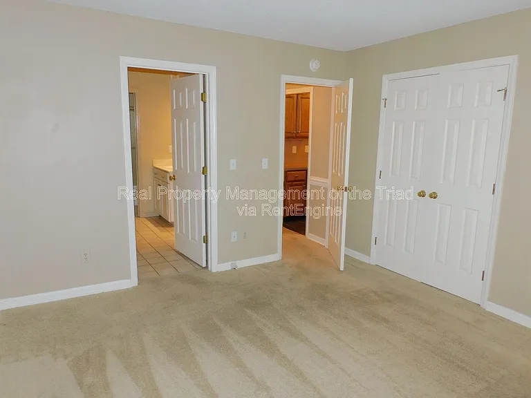 22 Milpond Ln — Photo 10
