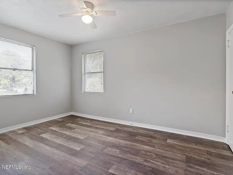 1004 Day Ave — Photo 9