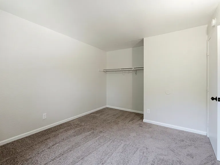 5943 Mack Rd — Photo 26