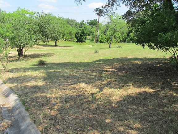 4th image of 1 Flag Creek Spur