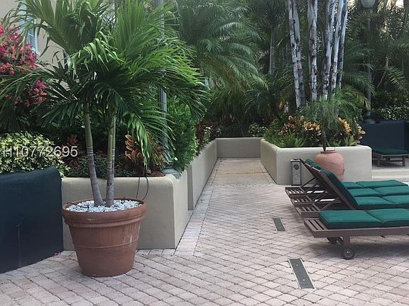 3rd image of 520 SE 5th Ave APT 1210