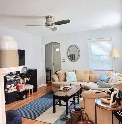 3rd image of 6591 Sherman Ave