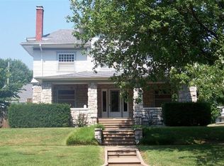 317 N Forest Ave, Chanute, KS 66720