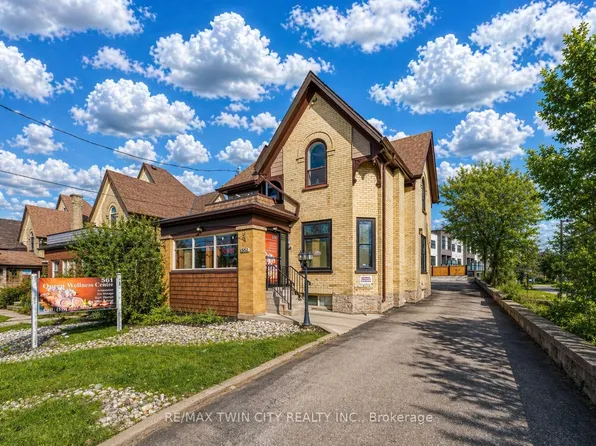 561 Queen St S, Kitchener, ON N2G 1W9