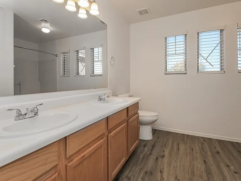 2959 S Del Rancho Cir — Photo 12