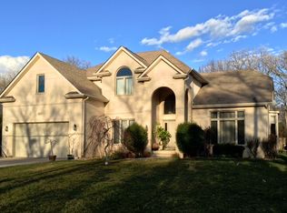 10S117 Skyline Dr, Burr Ridge, IL 60527