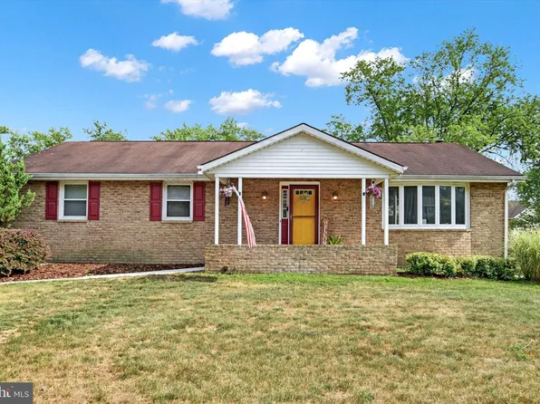 5935 Devonshire Heights Rd, Harrisburg, PA 17112