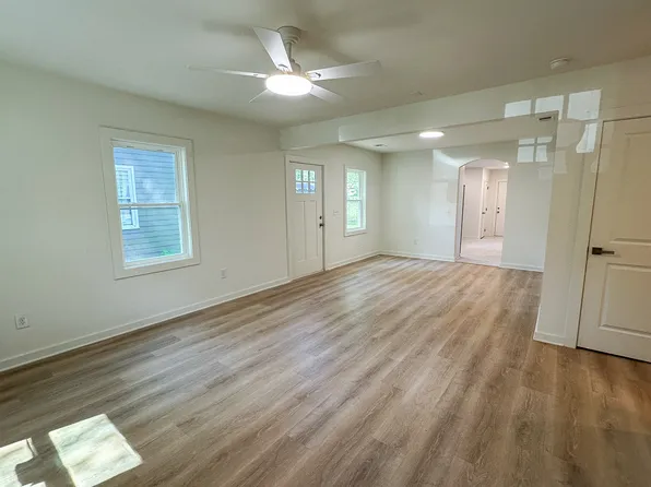 2346 Sorentrue Ave, North Charleston, SC 29405