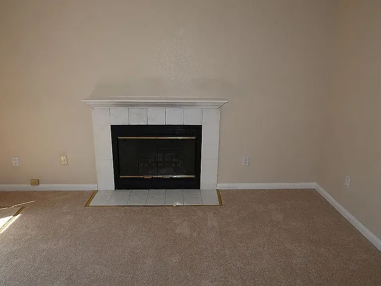 701 Deerfield Dr — Photo 31