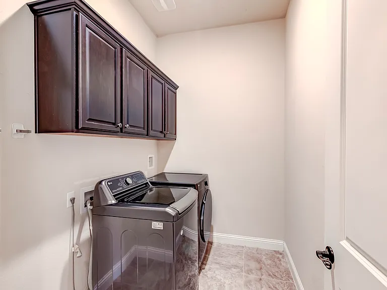 16009 Jeffs Ln — Photo 34
