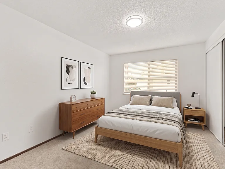 Carmel Apartments — Photo 10