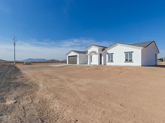 5th image of 37144 W ENCINAS Lane