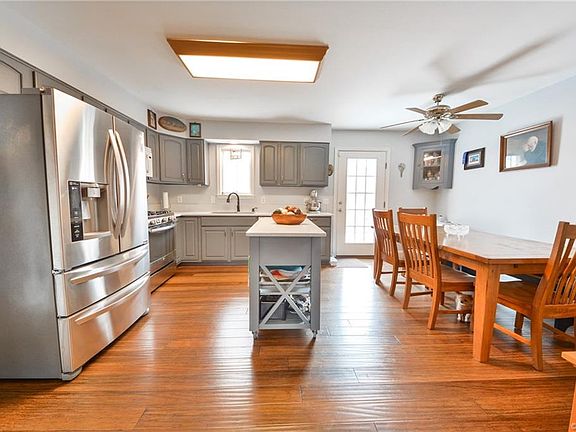4th image of 26 Derby Ln