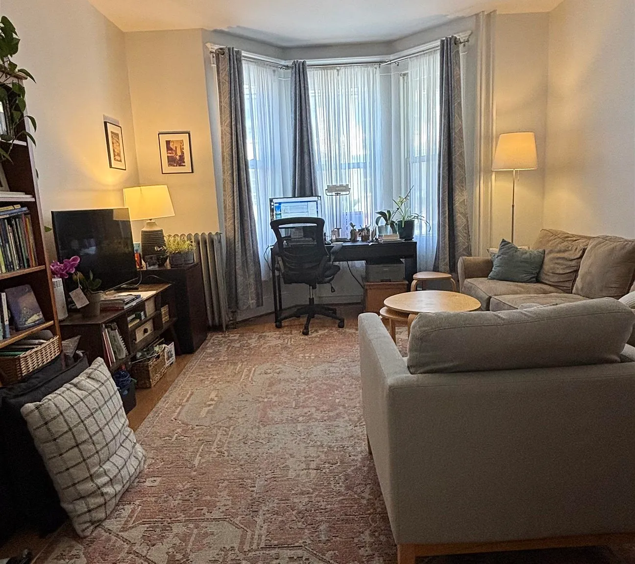 2 bed, 1.0 bath, $2,800 — Photo 2