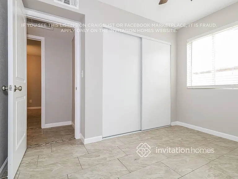 4143 N 74th Dr — Photo 12
