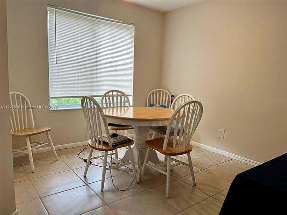 5th image of 936 Coral Club Dr #936