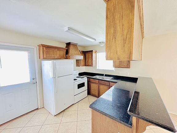 3rd image of 200 W Albatross Ave #A