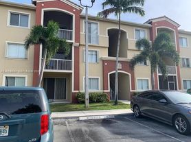 7085 Nova Dr
