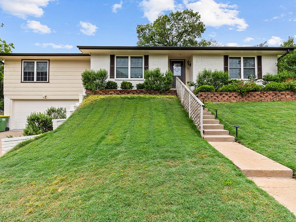 1st image of 420 Brookwood Dr