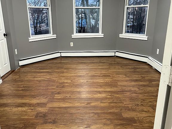 2nd image of 215 N 15th St Floor 3