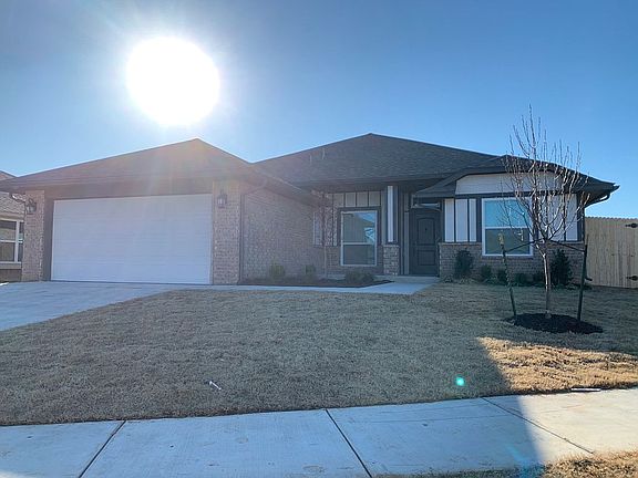 3rd image of 1001 Chestnut Creek Dr