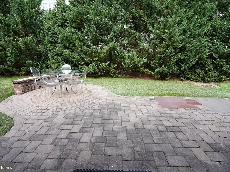 20779 Crescent Pointe Pl — Photo 33