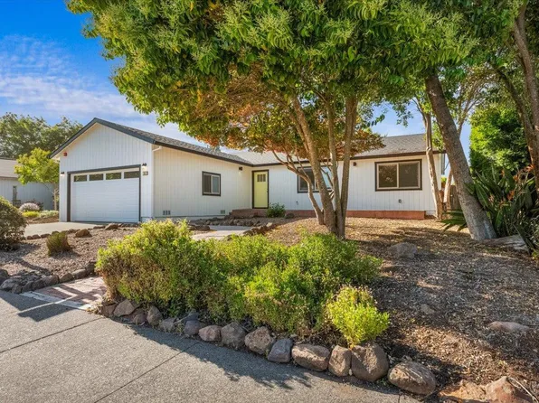 1817 Fenwick Place, Santa Rosa, CA 95401