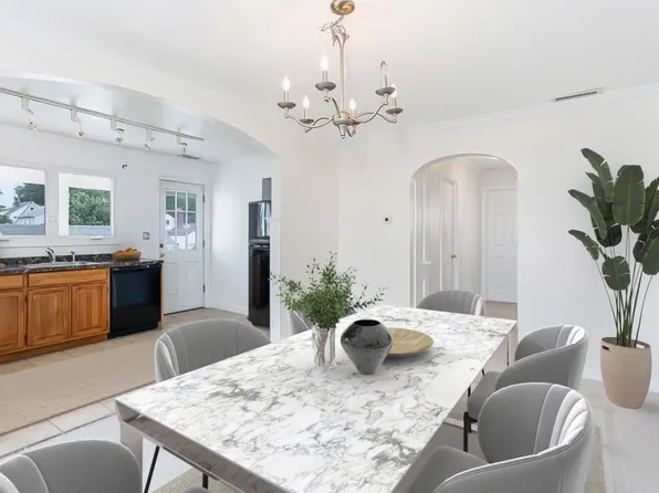 16 Burwood Ave #2, Stamford, CT 06902