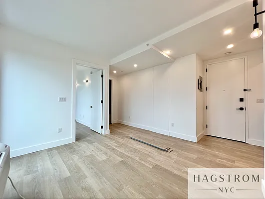 Rented by Hagstrom Management Inc | media 17