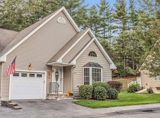 28 Town Village Dr, Salem, NH 03079
