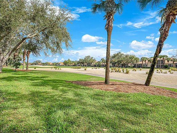 3rd image of 25256 Pelican Creek CIR #201