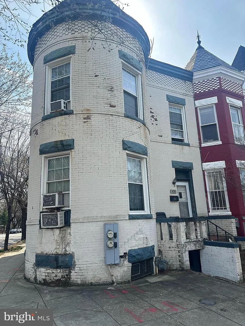 43 U St NE photo 1