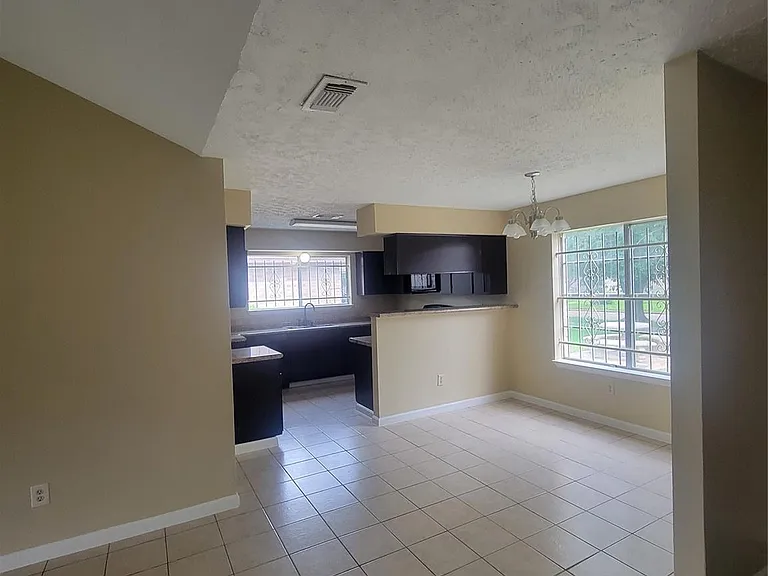 19330 Cypress Bay Dr — Photo 5