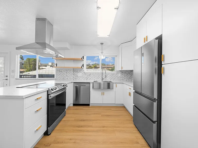 1101 Colusa St #1 — Photo 2