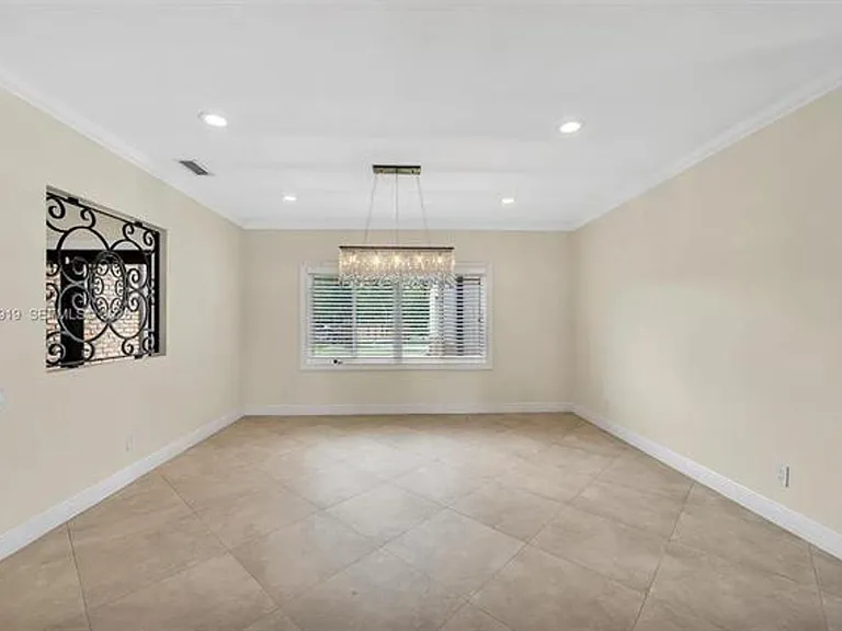 4920 SW 170th Ave #0 — Photo 7