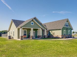 140 Cox Rd, Waxahachie, TX 75167