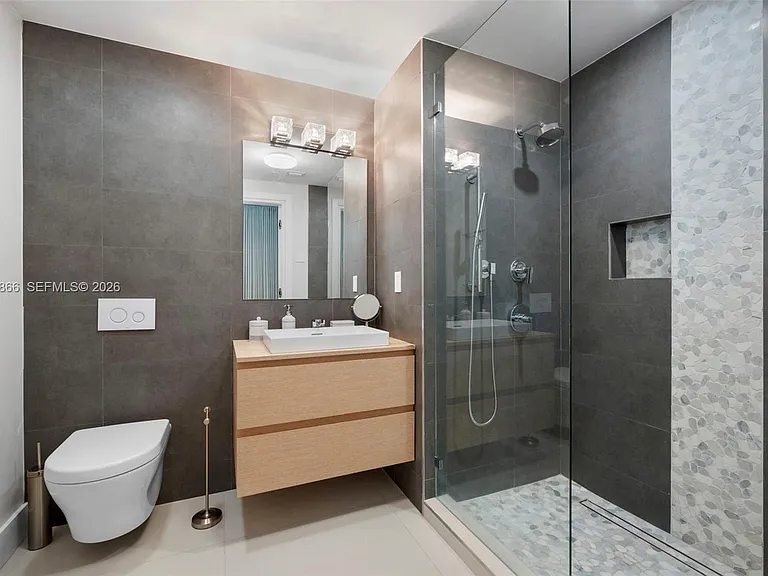 1040 Biscayne Blvd #Penthouse 4607 — Photo 23