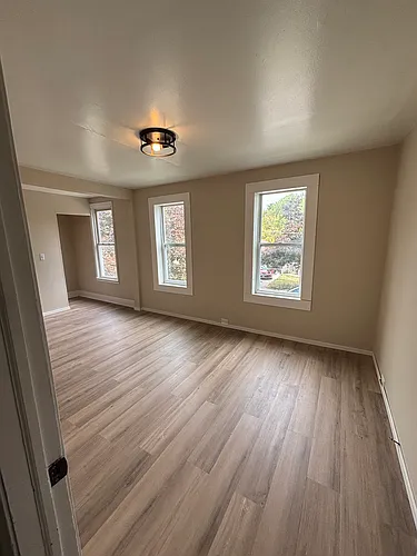 238 Schiller St Photo 1