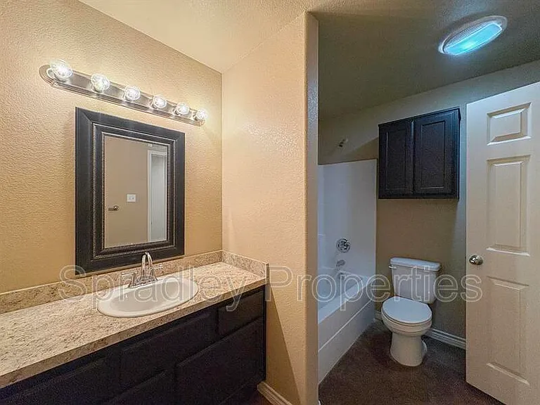 1560 Vani Ct — Photo 7